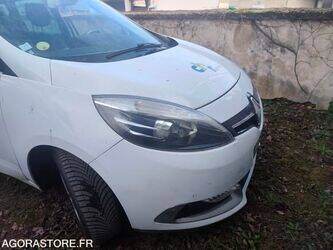 renault-scenic-48448811