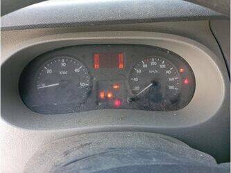 renault-master-1472211-48450383