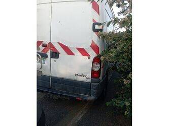 renault-master-1472211-48450385