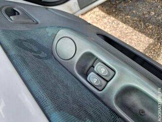 renault-twingo-1471313-48450714