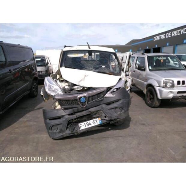 2022 Piaggio Porter-48451519