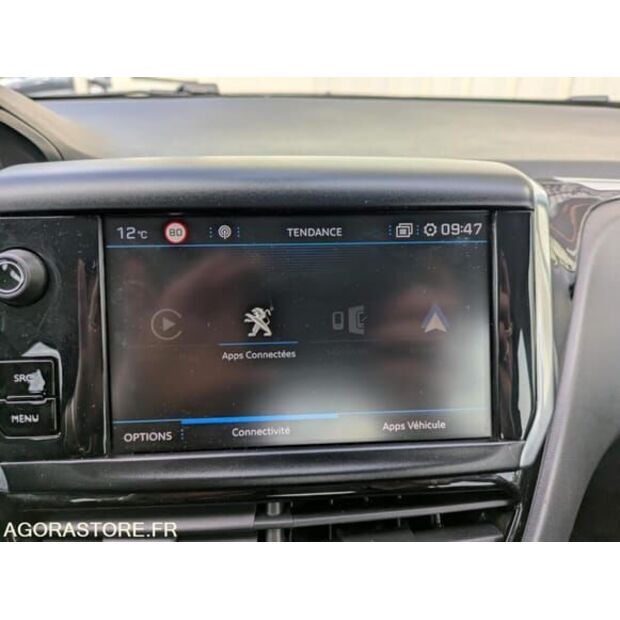 2018 Peugeot 208-48451816