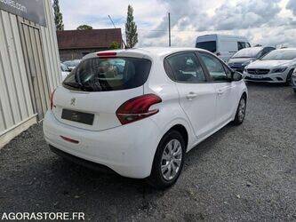 2018-peugeot-208-1462058-48451824