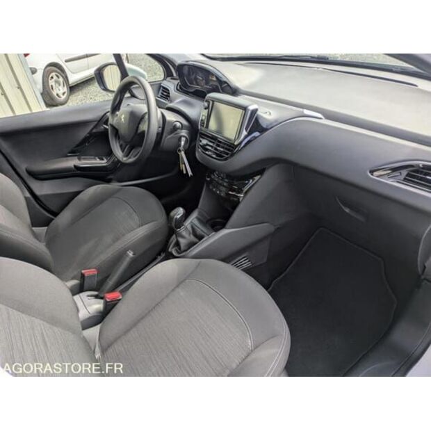 2018 Peugeot 208-48451830