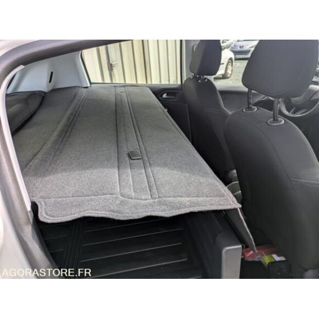 2018 Peugeot 208-48451832