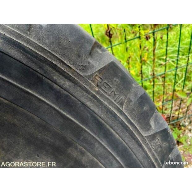 Michelin-48452359