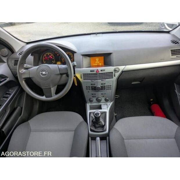Opel ASTRA-48452776