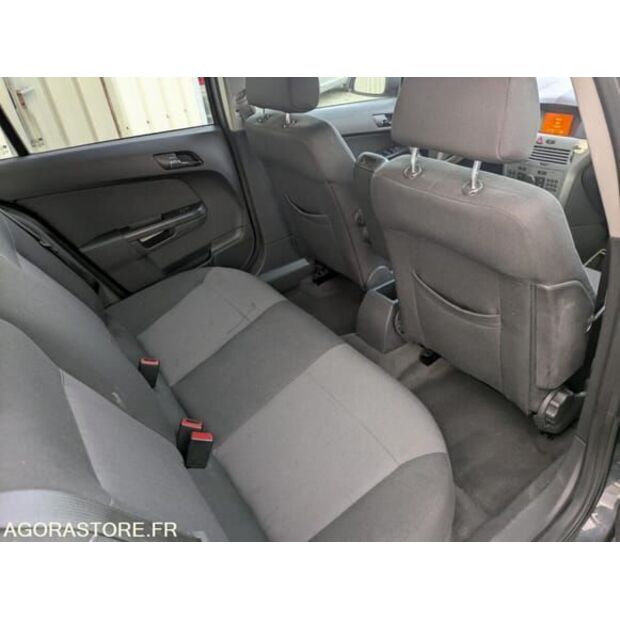 Opel ASTRA-48452780