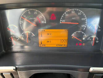 2005-volvo-fm-1472425-48456619