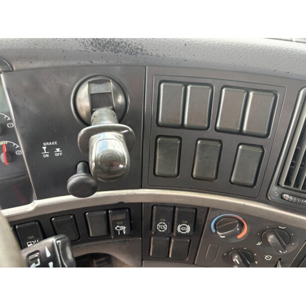 2005 Volvo FM-48456623