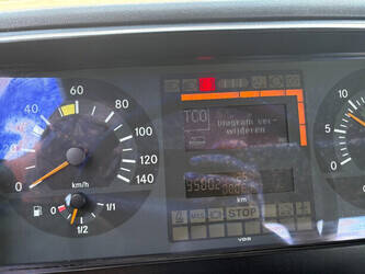 2004-mercedes-benz-atego-1472427-48456694