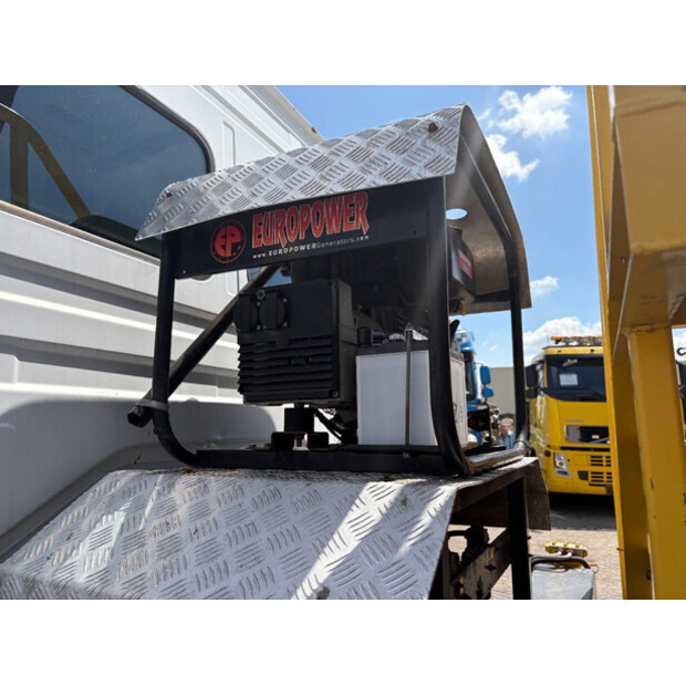 2004 مرسيدس بنز ATEGO-48456698