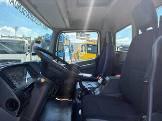 2004-mercedes-benz-atego-1472427-48456700