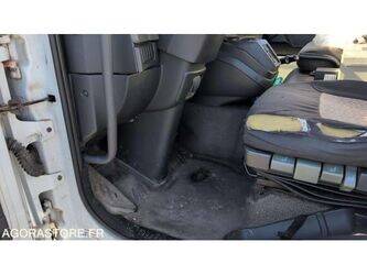 renault-midlum-1472473-48467280