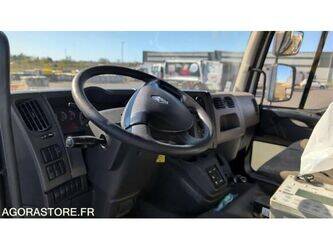 renault-midlum-1472473-48467289