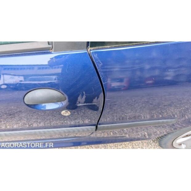Peugeot 206-48467430