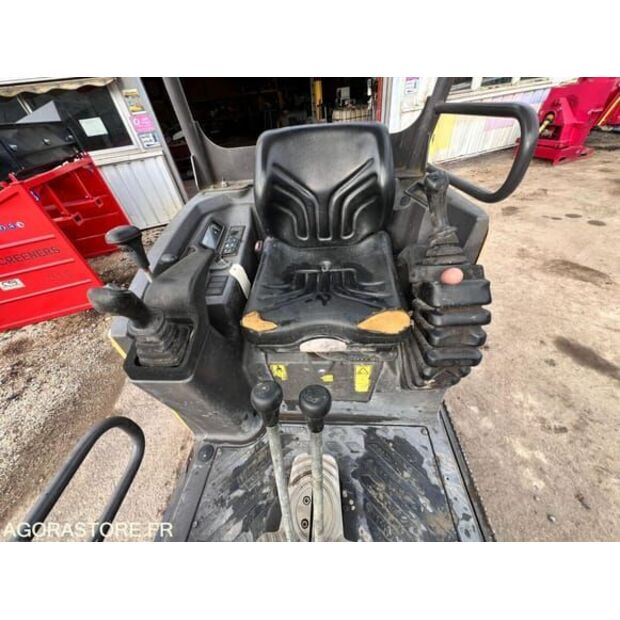 2015 Volvo EC18C-48467771