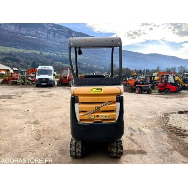 2015 Volvo EC18C-48467776