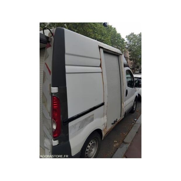 Renault Trafic-48476638