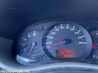 2010-renault-master-1455469-48477348