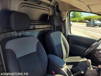 renault-kangoo-1472566-48488356
