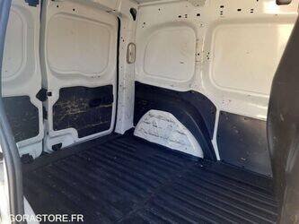 renault-kangoo-1472566-48488358
