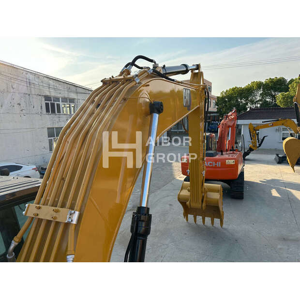 2024 Caterpillar 320GC-48493930