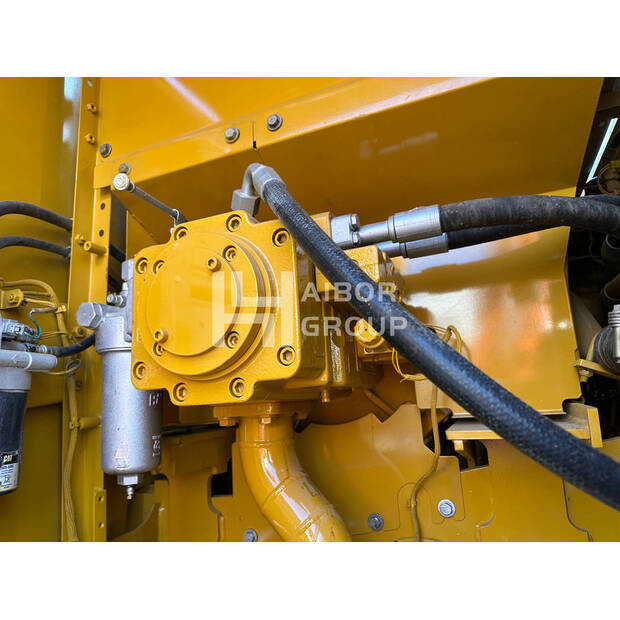 2024 Caterpillar 320GC-48493957