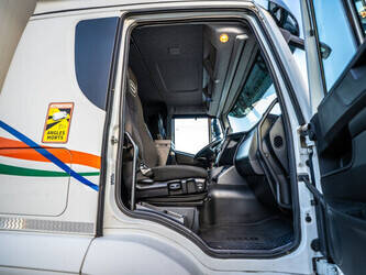 2019-iveco-stralis-400-48496930