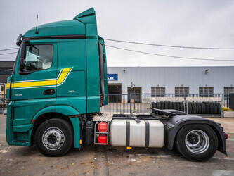 2015-mercedes-benz-actros-1845-ls-1259692-48501115