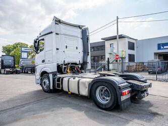 2015-mercedes-benz-actros-1845-ls-1279466-48501131