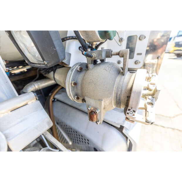 2014 Mercedes-Benz Antos 1830-48501377