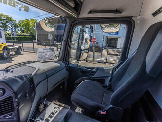2014-mercedes-benz-antos-1830-1472732-48501389