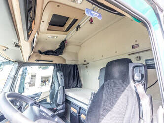 2015-mercedes-benz-actros-1845-ls-1472736-48501507