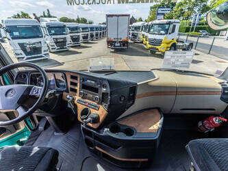 2015-mercedes-benz-actros-1845-ls-1472736-48501509