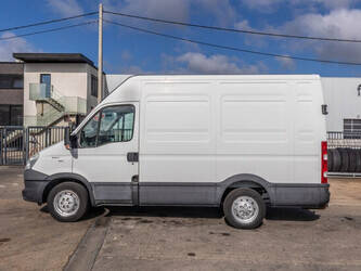 2011-iveco-daily-35s17-48501888