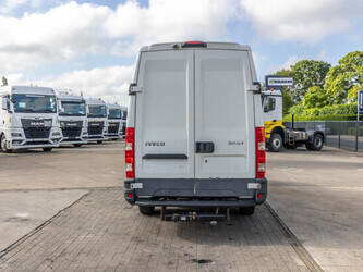 2011-iveco-daily-35s17-48501890