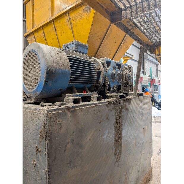 SRF Production Line-48508199