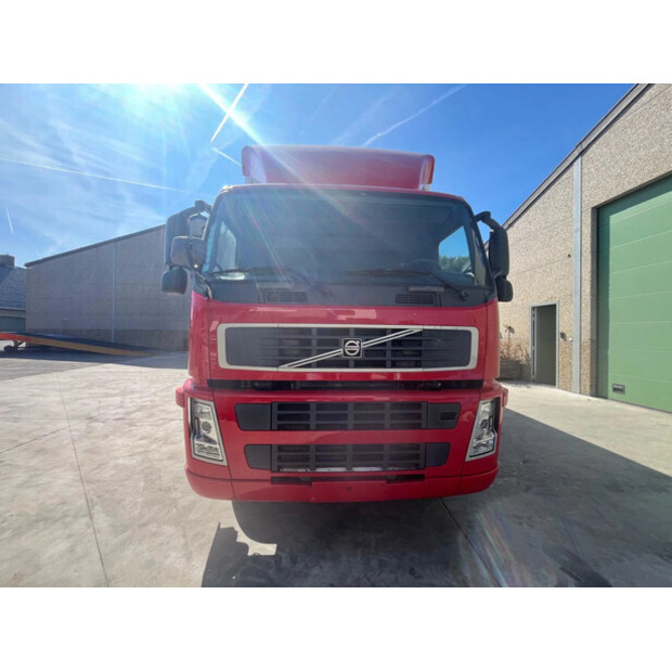 2002 Volvo FM-48518505