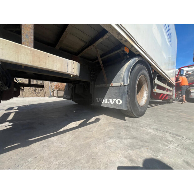 2002 Volvo FM-48518514