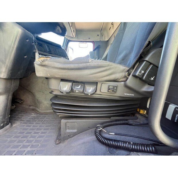 2002 Volvo FM-48518521