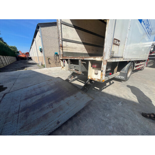 2002 Volvo FM-48518537
