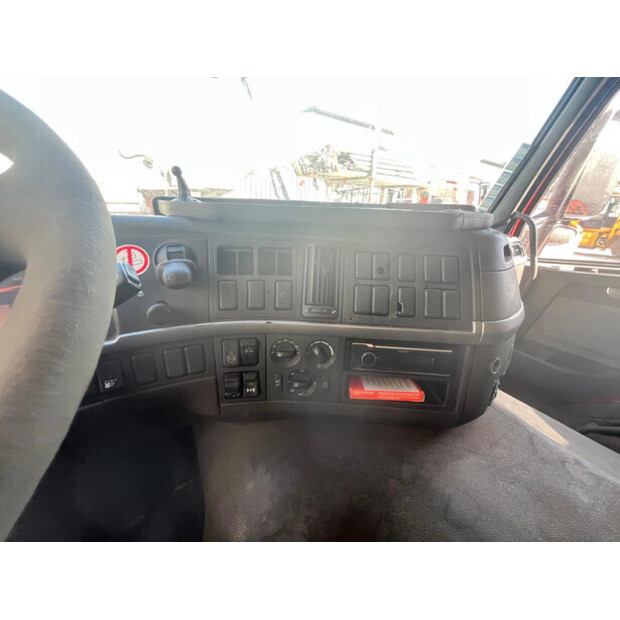 2002 Volvo FM-48518542