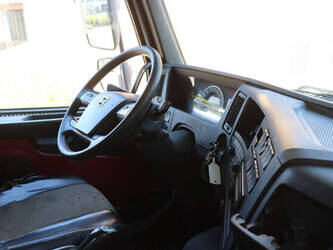 2014-volvo-fmx-330-48518830