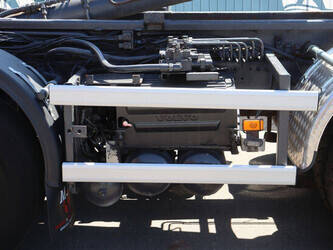 2011-volvo-fmx500-1472852-48518871