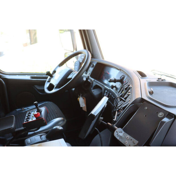 2011 Volvo FMX500-48518910
