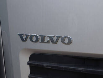 2011-volvo-fl-240-1472855-48519018