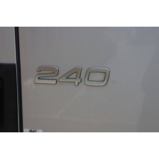 2011 Volvo FL 240-48519021