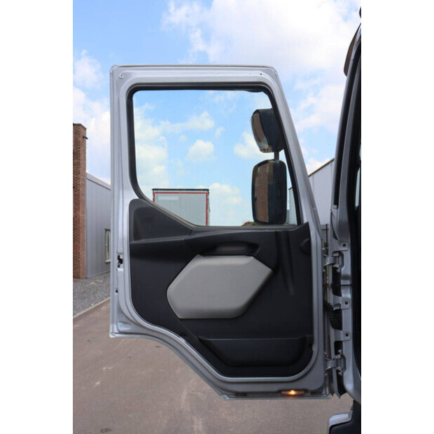 2011 Volvo FL 240-48519037