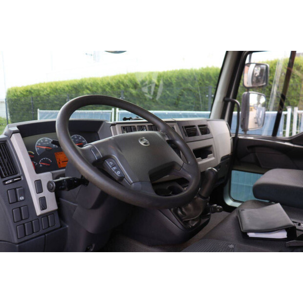 2011 Volvo FL 240-48519040
